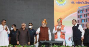 The Union Home Minister dedicates and inaugurates several development projects at Panchamrit Dairy in Godhra