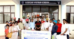 Under the Farmer FIRST Project, Vet Varsity conducts a one-day training on backyard poultry Under the Farmer FIRST Project, Vet Varsity conducts a one-day training on backyard poultry